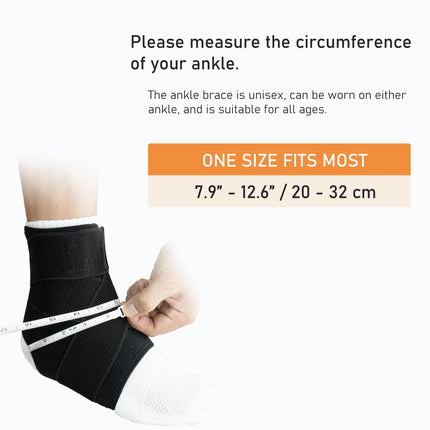 Man wearing a black removable and versatile lumbar pad on a white background